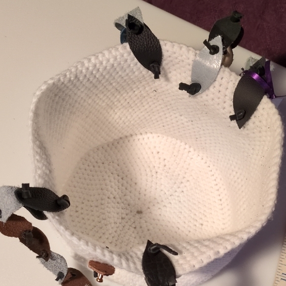 Handmade White Crochet Acrylic Round Tote Multicolor Leather Strap Closure - Picture 11 of 13